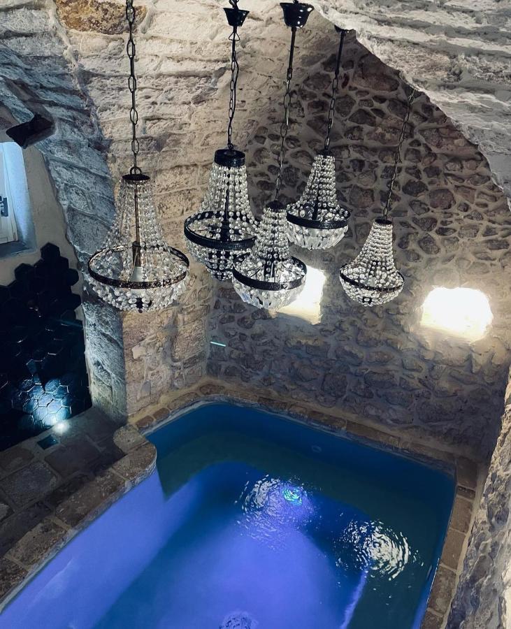 White Dream Apartment Ostuni Bagian luar foto