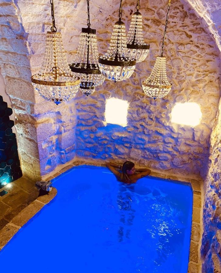 White Dream Apartment Ostuni Bagian luar foto