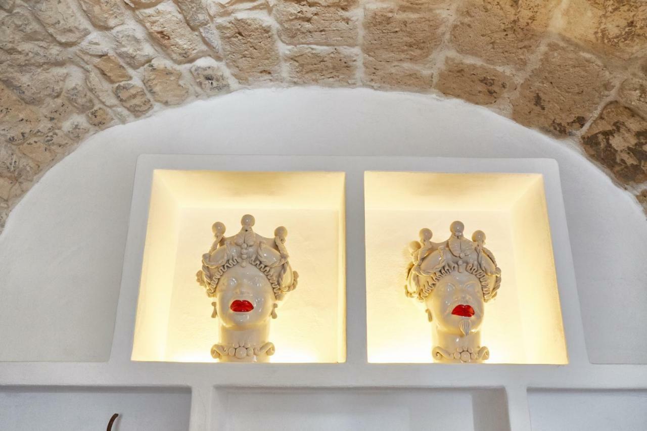 White Dream Apartment Ostuni Bagian luar foto