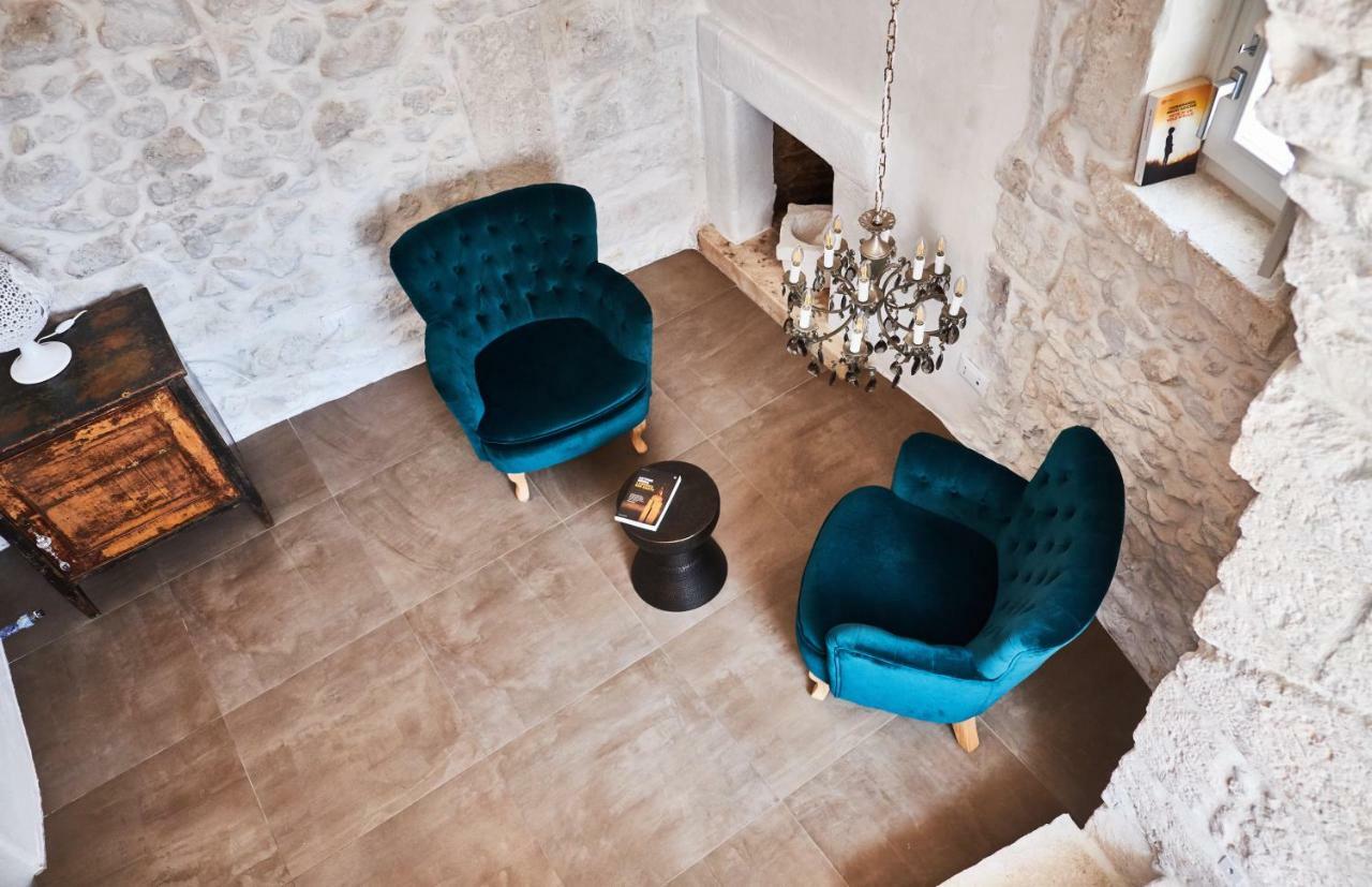 White Dream Apartment Ostuni Bagian luar foto